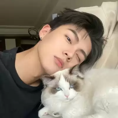 雍恨云